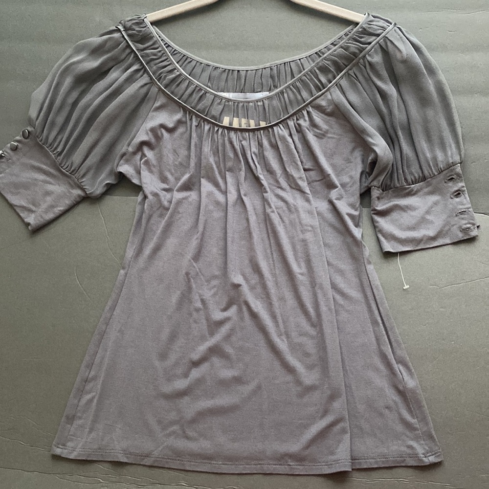 New NU Collective Gray Pleated Rouched Ruffle Quarter Short Sleeve Blouse M